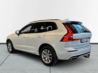 Volvo XC60 Recharge T8 AWD R-Design S&V-Hjul/Drag/Pano/360
