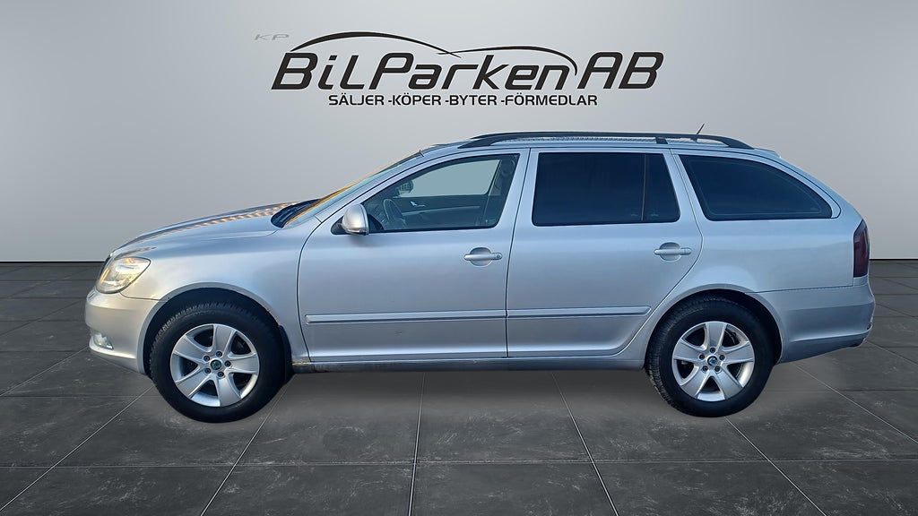 Skoda Octavia Kombi 1.6 TDI Elegance Euro 5, Drag