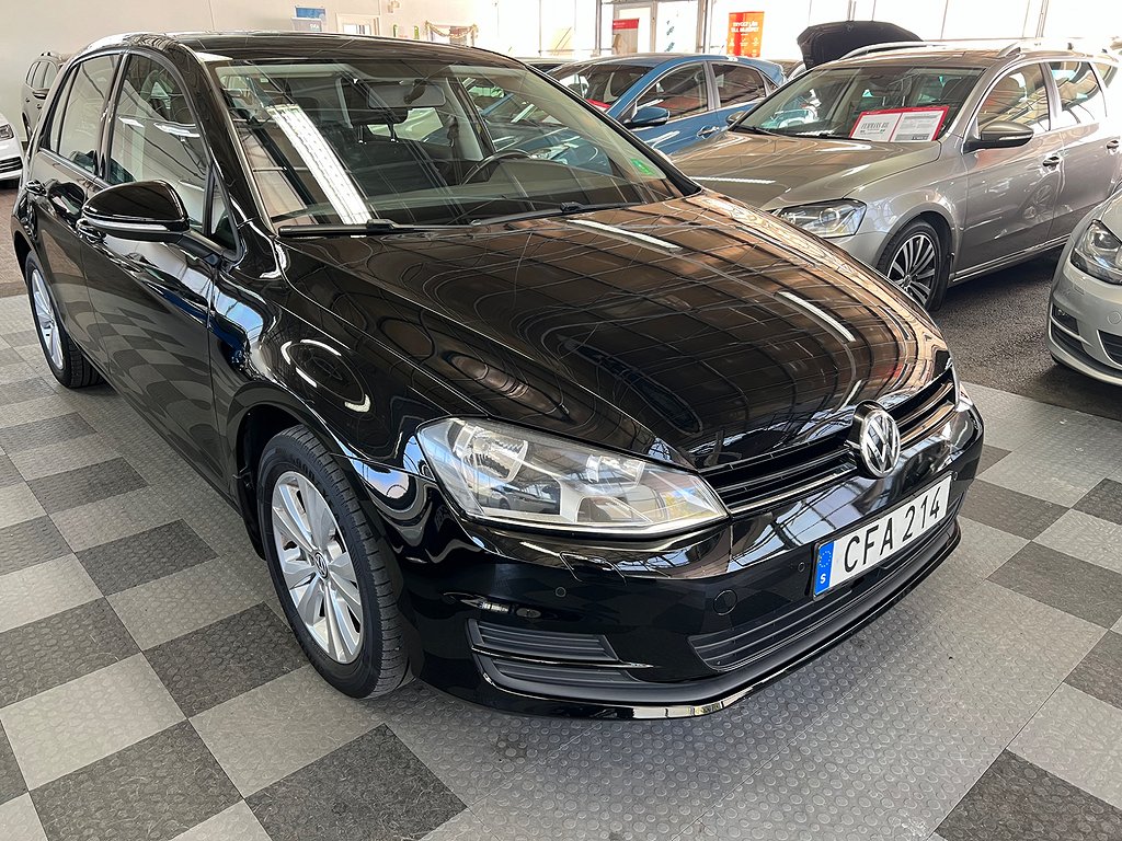 Volkswagen Golf 5-dörrar 1.6 TDI " AUTOMAT " DSG "