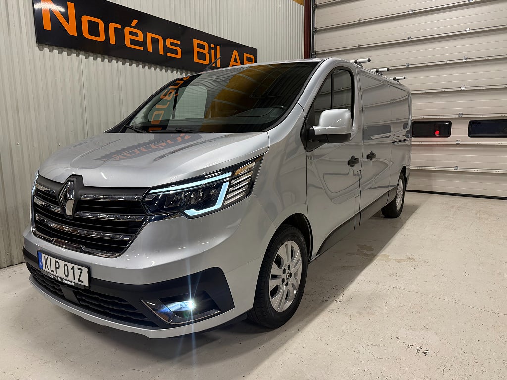 Renault trafic 2.0 dCi 150HK L2 LÅNG 2XSKJUTDÖRRAR! LEASBAR!