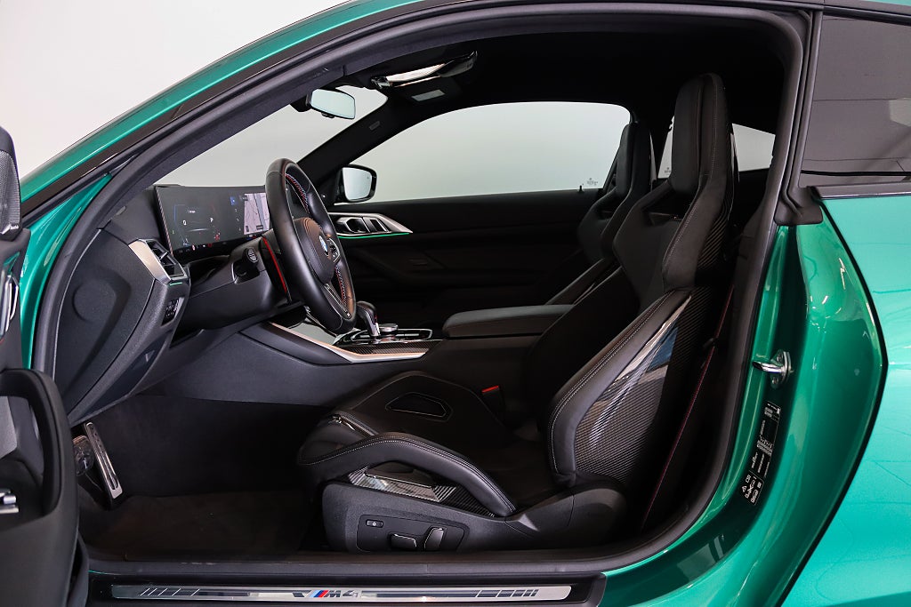 BMW M4 Competition xDrive Innovation M-Driver's Keramiska