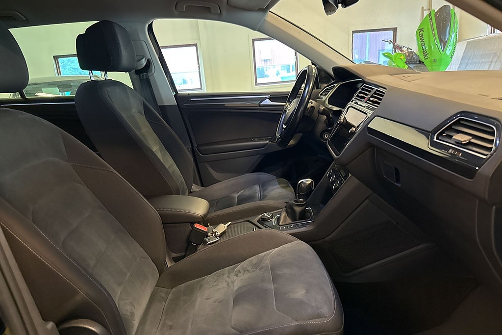 Volkswagen Tiguan 2.0 TDI DPF SCR 4Motion GT Drag Värmare Cockpit  miniatyr 13