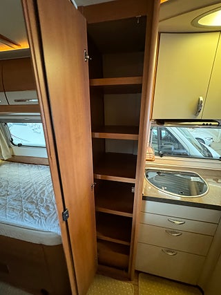 Husbil-halvintegrerad Hobby Toskana Exclusive 750 ELC 17 av 24