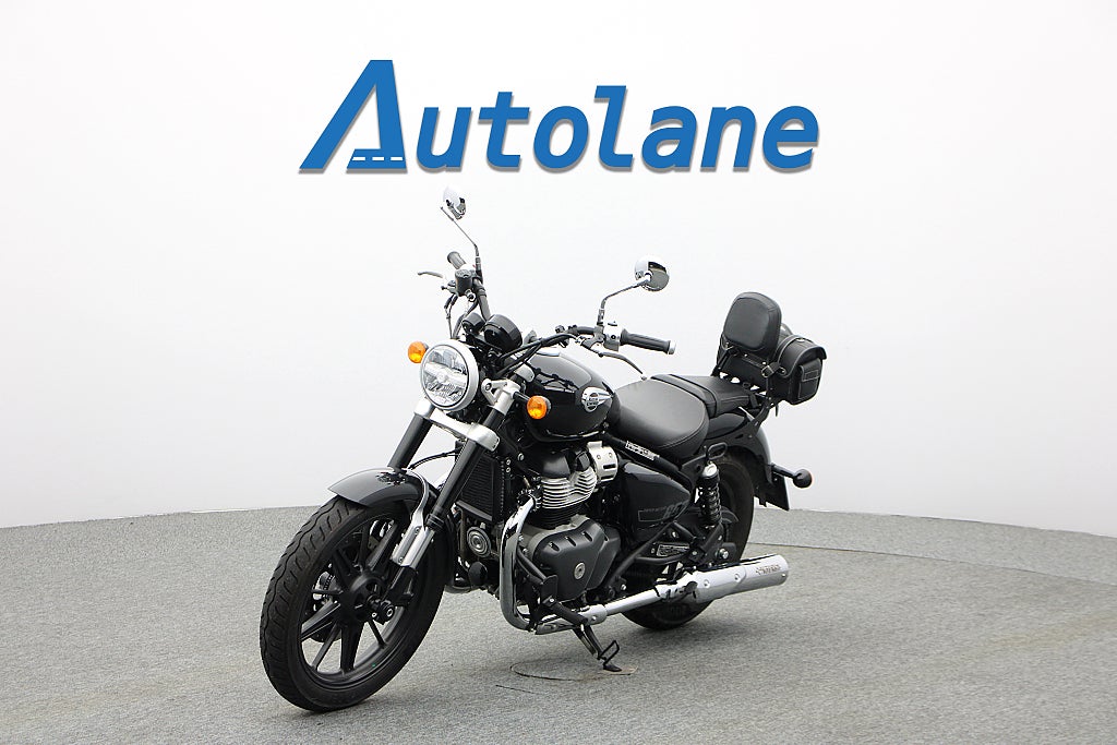 Royal Enfield Royal Super Meteor 650 *RESERVERAD*