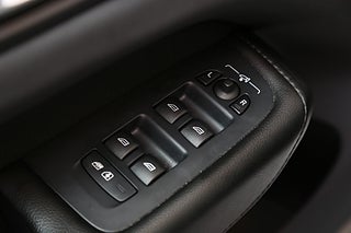 SUV Volvo XC60 11 av 31