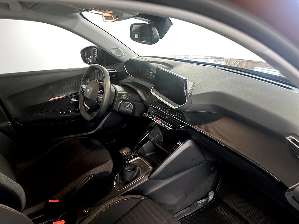 Bild på Peugeot 2008 Active Pack 1.2 PT 100hk PDC-SENSOR CARPLAY
