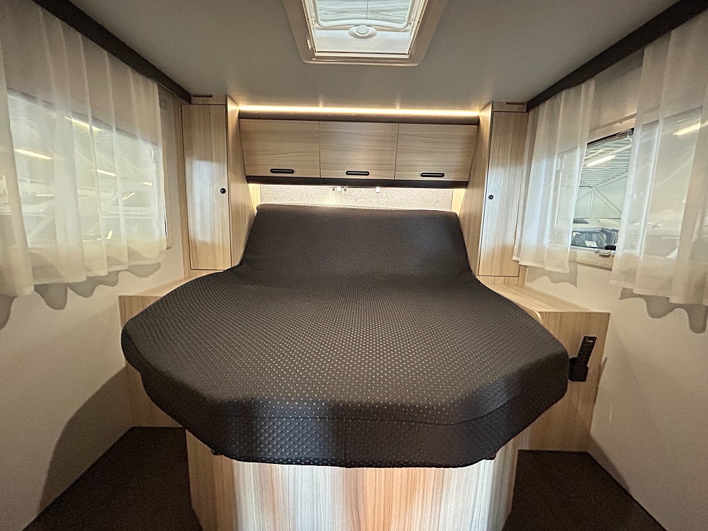 Sun Living s 72 DC / Clesana / Hyd-stöd / Aut / Taksäng - Sun Living