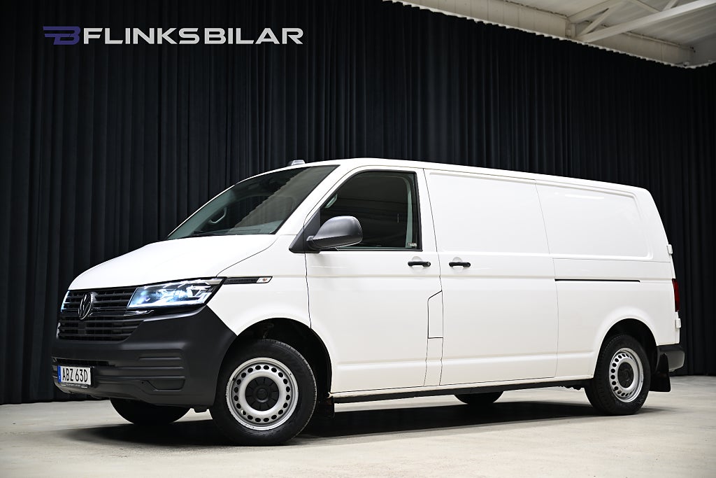 Volkswagen Transporter DSG 150HK L2 Automat|LED|Dubbeldörr|Uppvärmt-skåp|Moms