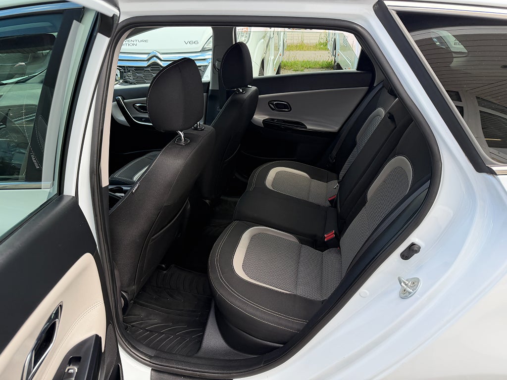 Kia Ceed SW 1.6 GDI Manuell, 135hk