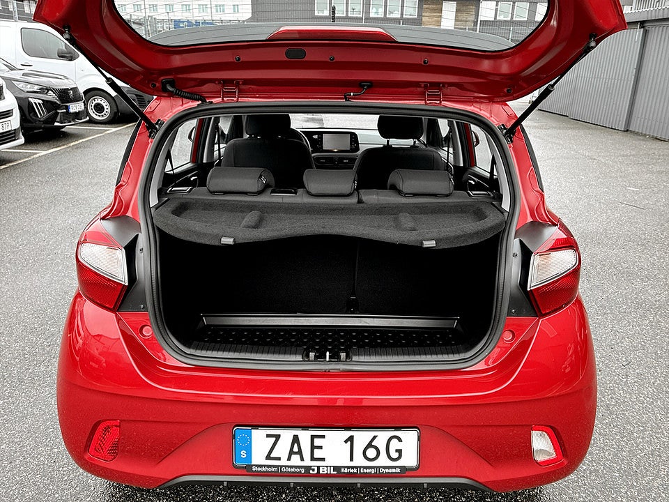 Bild på Hyundai i10 Essential 1.0 blue 67hk Aut CARPLAY RATTVÄRME