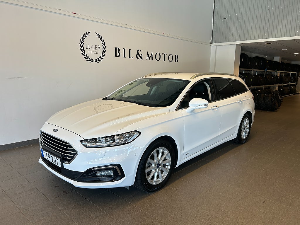 Ford Mondeo 2.0 AWD Titanium|Värmare|Rattvärme|Dubb|4.95%