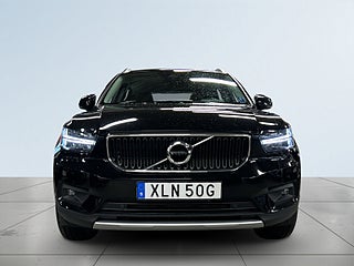 Volvo XC40 T2 Momentum Kamera/P-Värm m tidur/Norrland-körd/S&Vdäck – bild 2