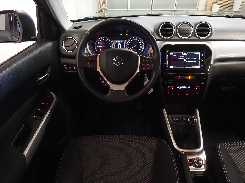 Suzuki Vitara 1.6 VVT 120hk AllGrip 4x4 Exclusive Backkamera ACC 2018