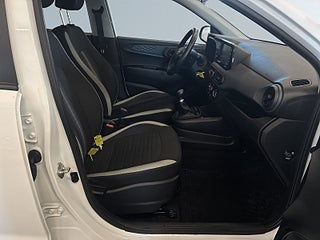 Hyundai i10 1.0 blue Essential S&V-hjul Rattvärme Fullservad – bild 16