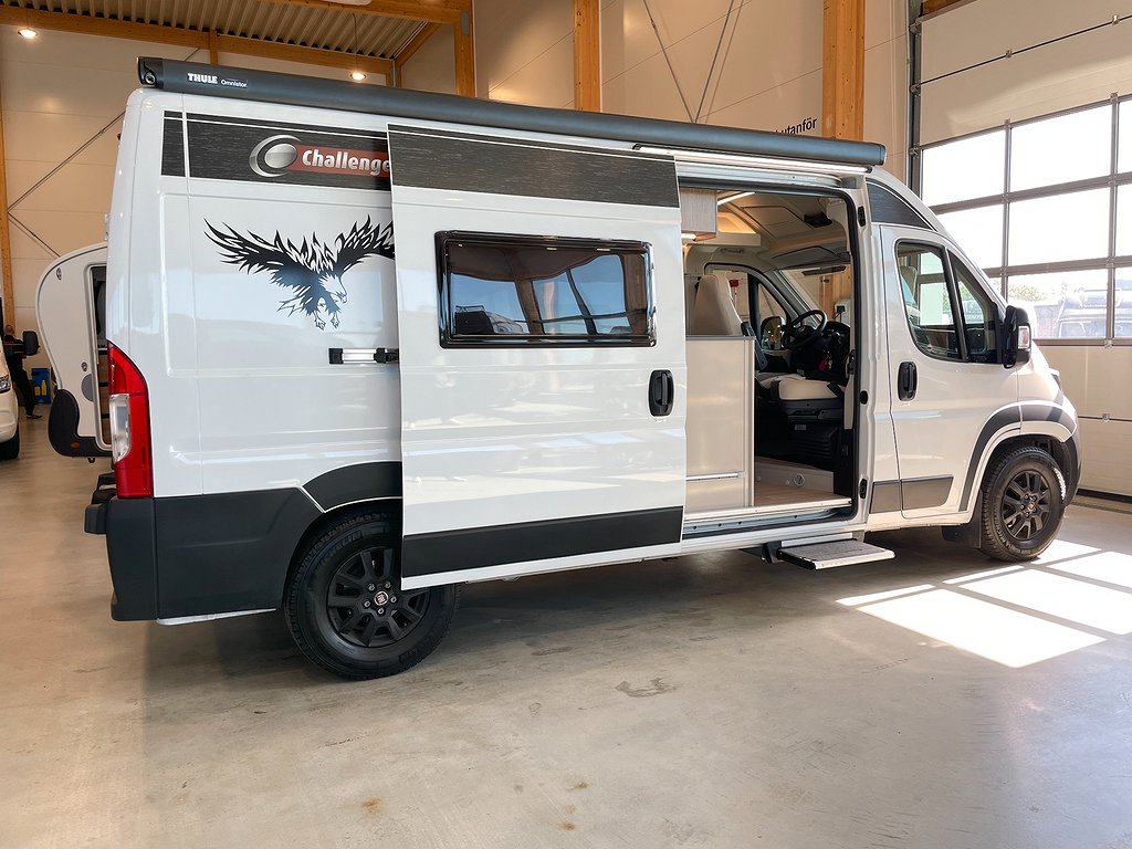 CHALLENGER Van 114 / B-körkort / Våningssäng / Under 6m - CHALLENGER