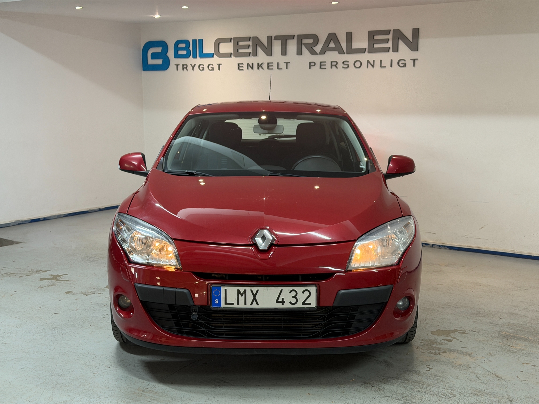 Renault Megane III 1.5 dCi 2010, kuva 2/39