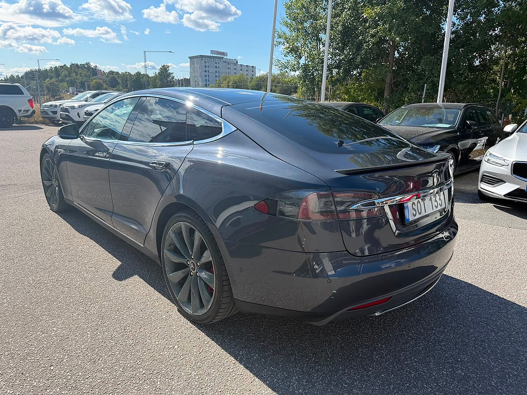 Tesla Model S P85D, 511hk, 2015