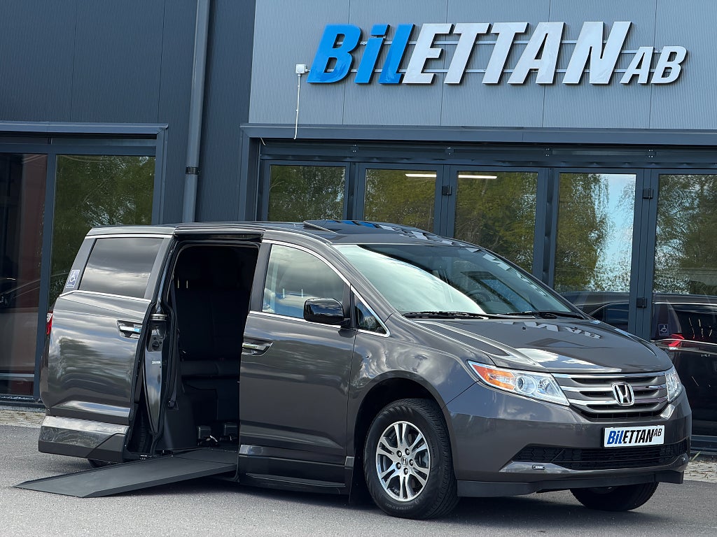 Honda Odyssey (NA) 3.5 V6 251hk|Handikappanpassad|Ramp|Rullstol|5sits