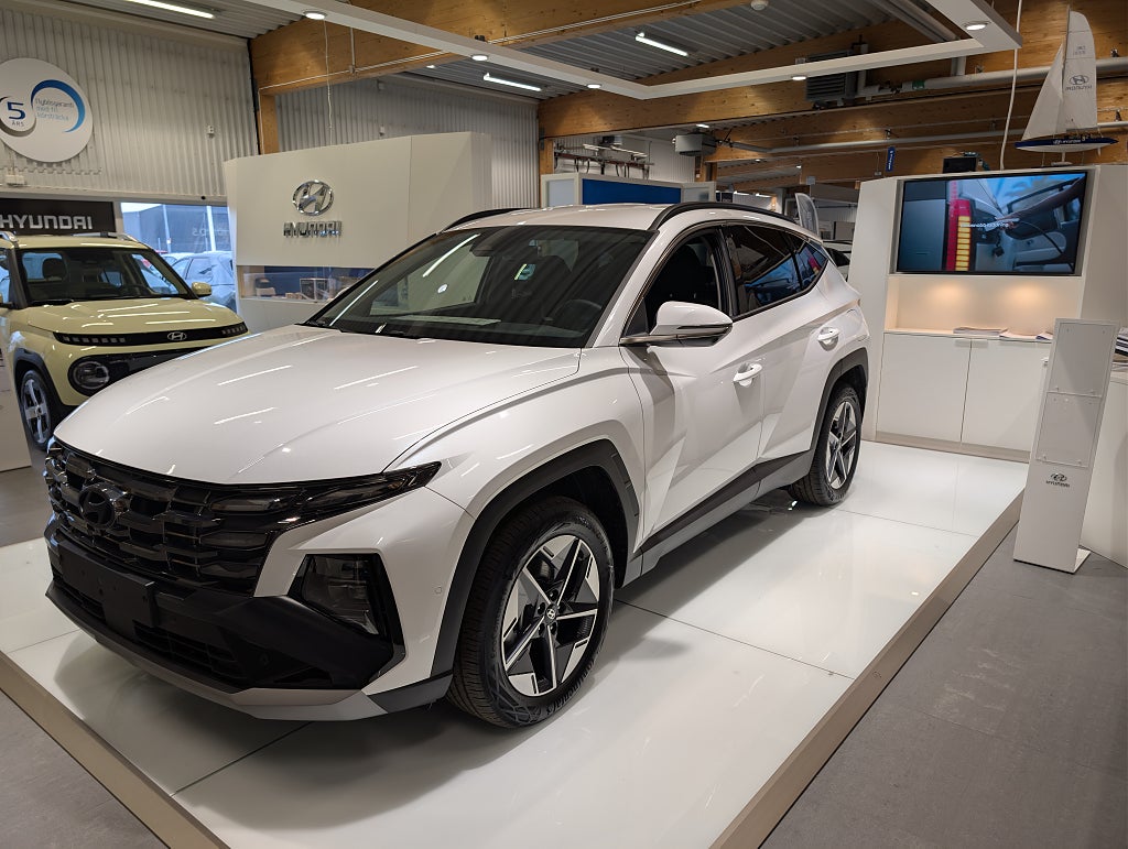 Hyundai Tucson Plug-In Essential 2WD