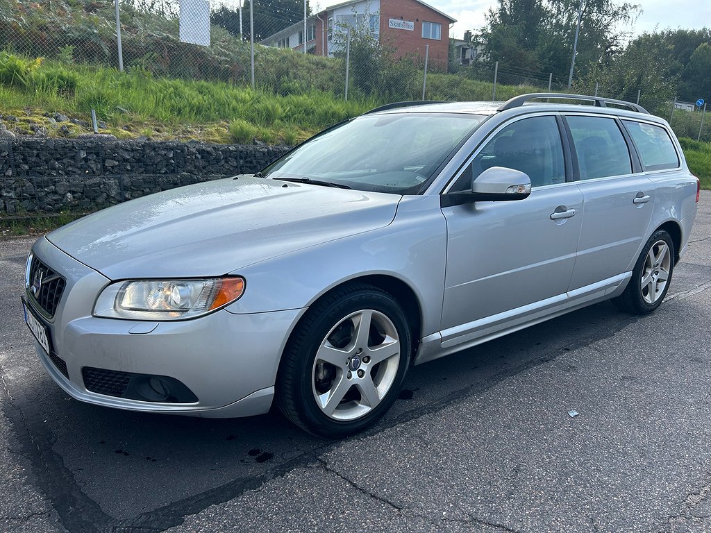 Volvo V70 II 2.4D 175Hk Automat Drag Sv-Såld 