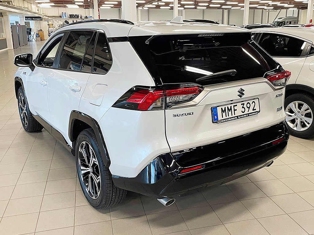 Suzuki Across 2.5L Laddhybrid Inclusive 306 hk 4x4 E-CVT
