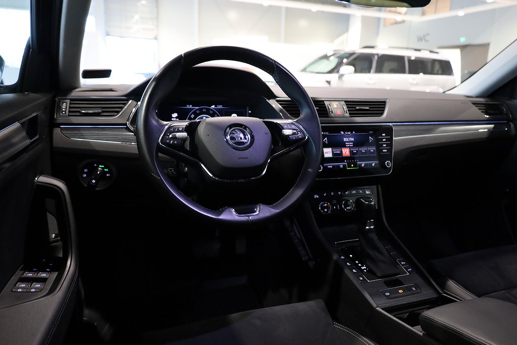 Skoda Superb iV Kombi 1,4 Plug-in Hybrid Business Edition 2021
