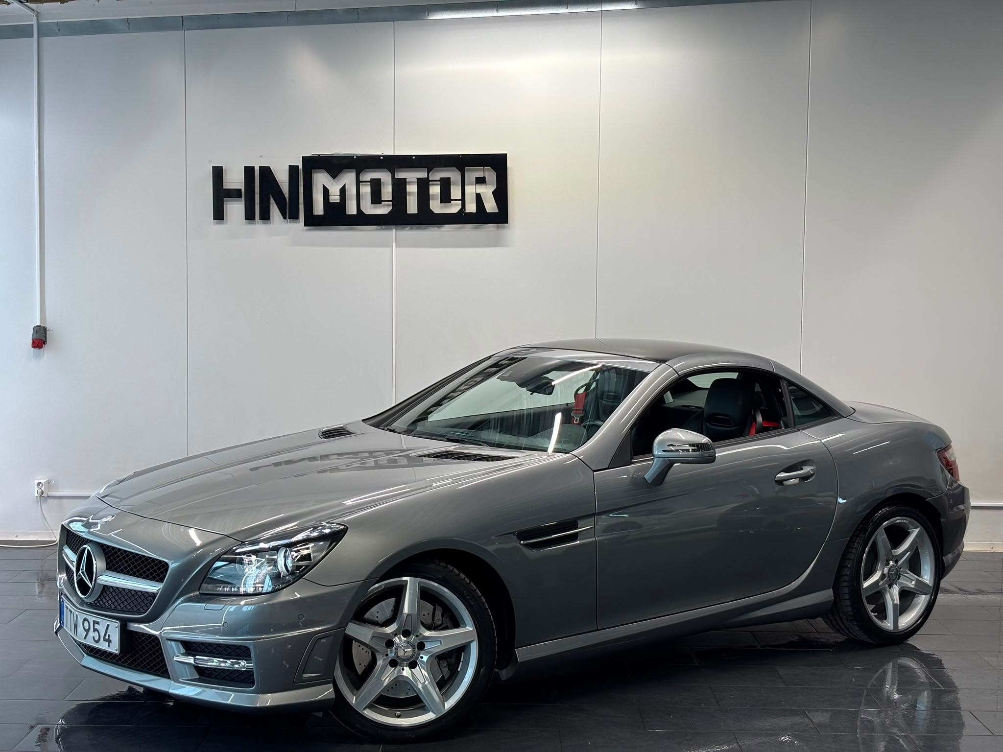 Mercedes-Benz SLK 200 Cab AMG Sport 2015, photo 2/42