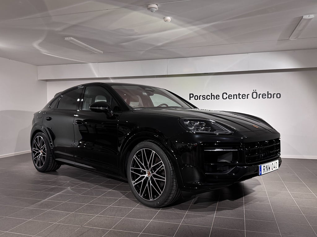Porsche Cayenne E-Hybrid Coupé  Black Edition