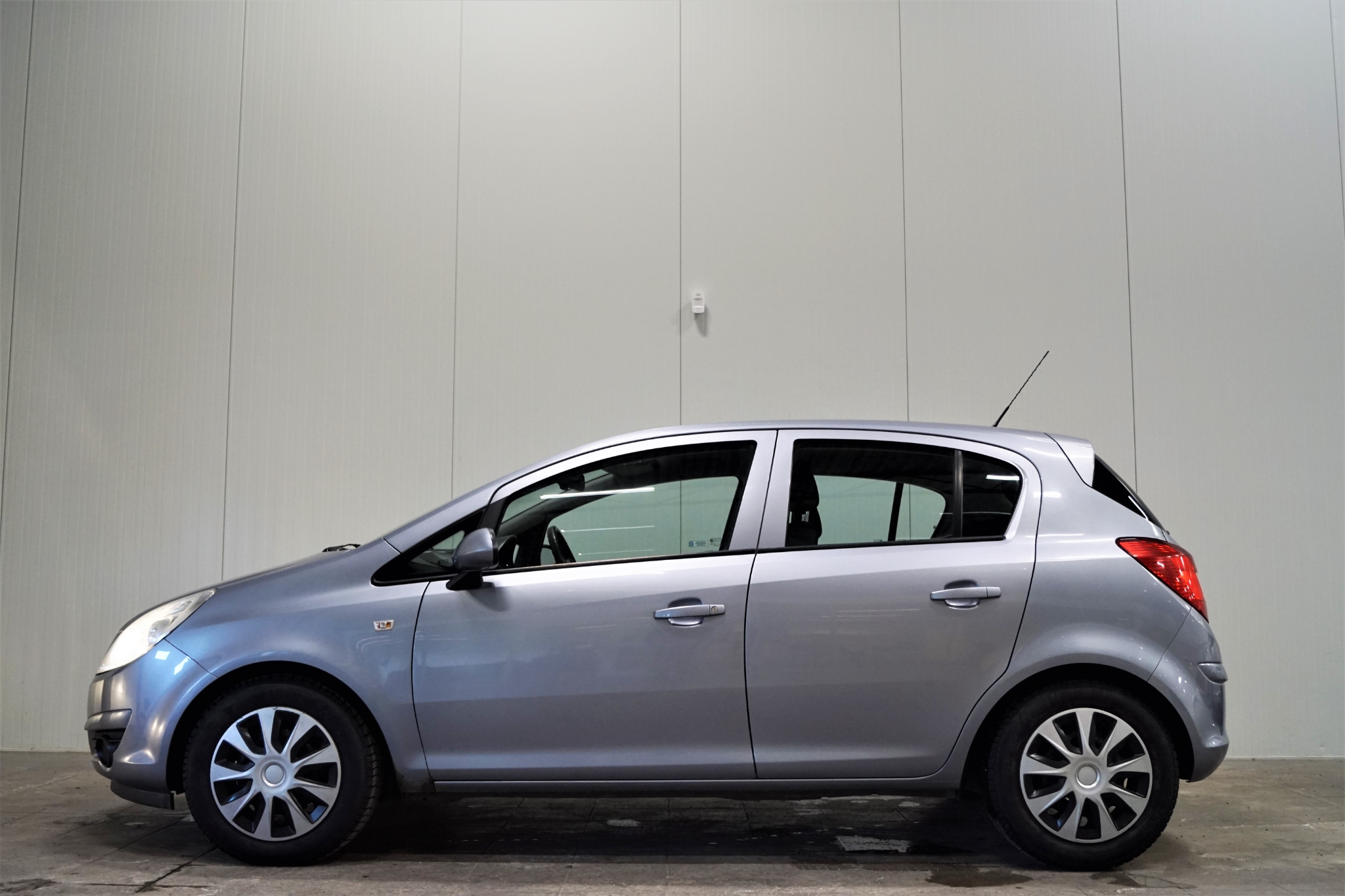Opel Corsa 2008, bild 3/36
