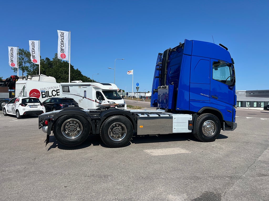 Volvo FH13 540 6x4 Dragbil Lyftbar Tandem Axel, Hydraulik, Fullutrust.