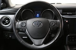 Halvkombi Toyota Auris 15 av 23