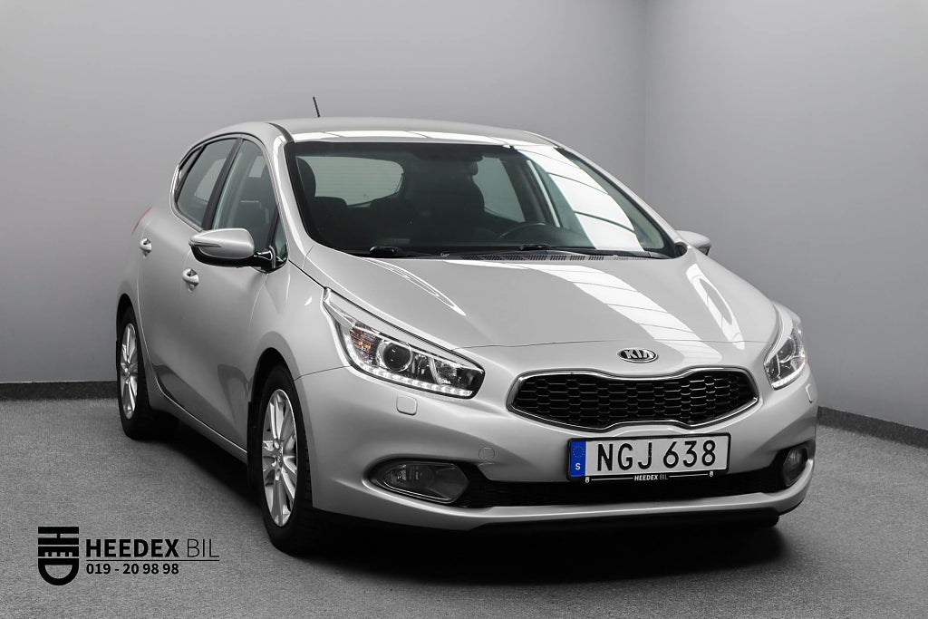 Kia Ceed 1.6 CRDi 128hk EX Comfort Drag Rattvärme Bluetooth