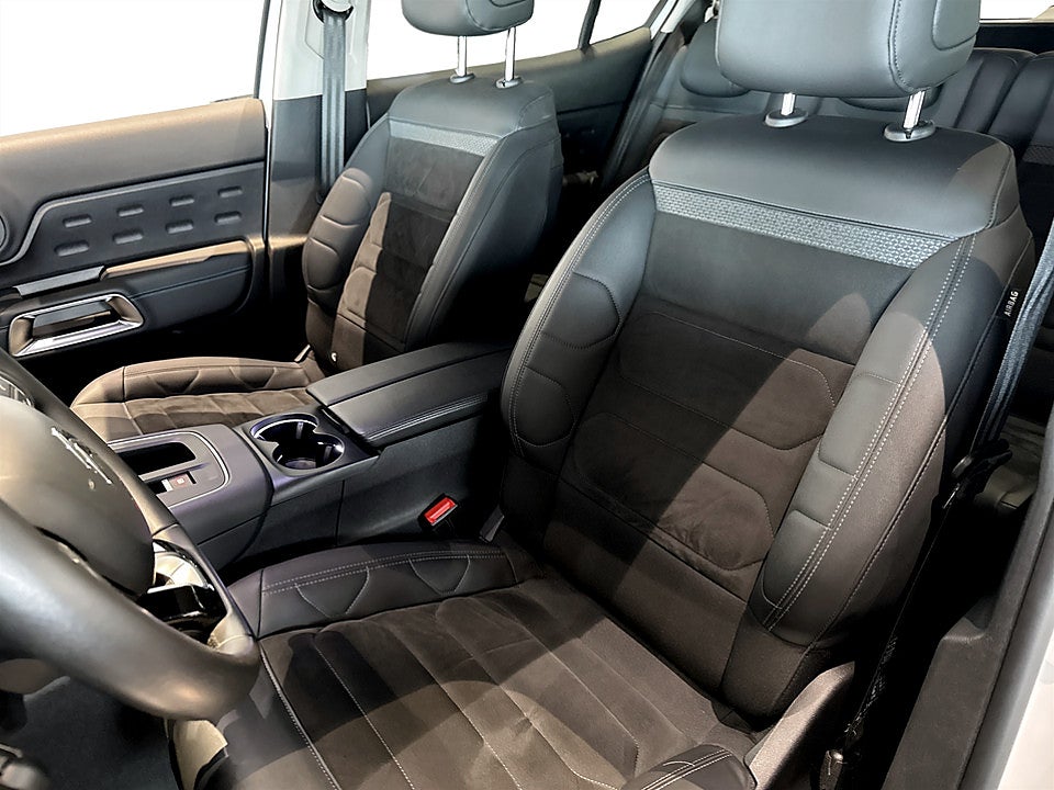 Bild på Citroën C5 Aircross Shine 1.2 PT 131hk Aut  P-SENSORER CARPLAY 