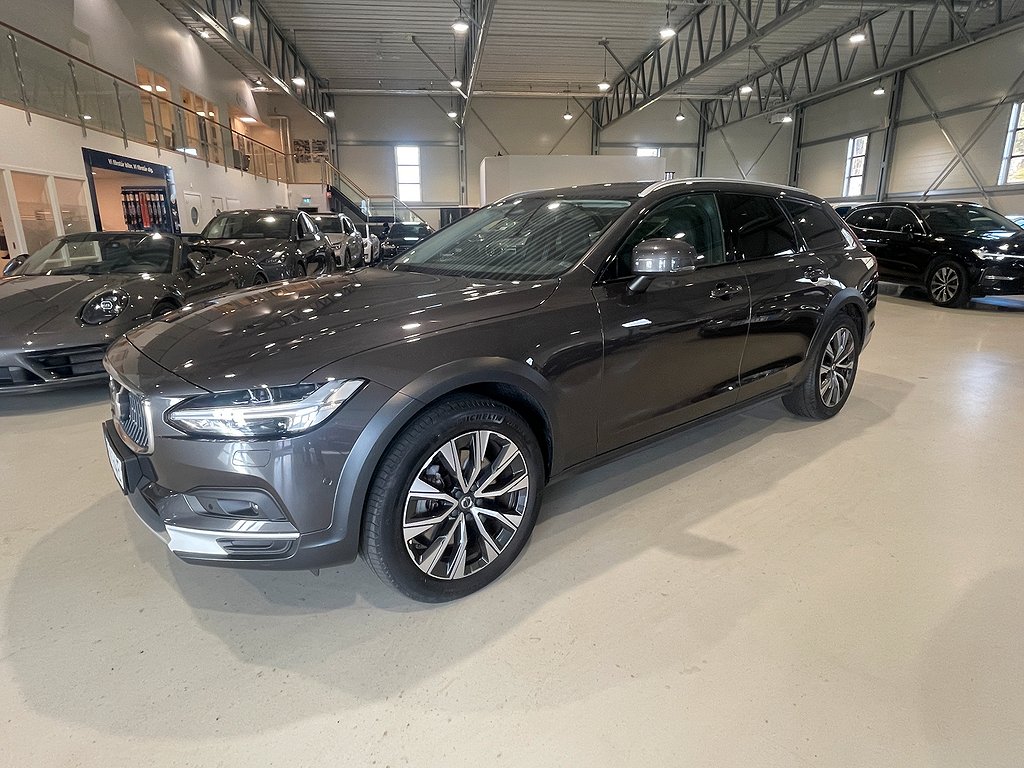 Volvo V90 Cross Country B4 AWD Geartronic  "Läder/ Google" 