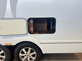 Husbil-integrerad Niesmann ARTO 79 LE 7 av 29