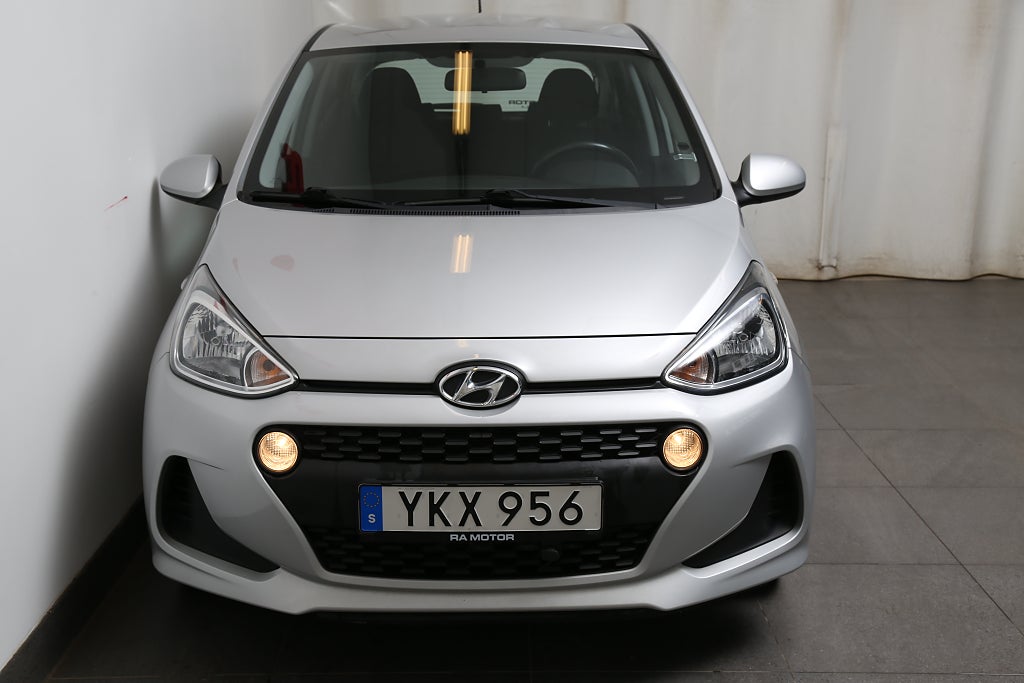 Hyundai i10 1,0 blue 67hk Comfort Aut Bluetooth 1ägare P-sensor 2017