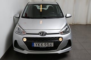 Halvkombi Hyundai i10 5 av 22