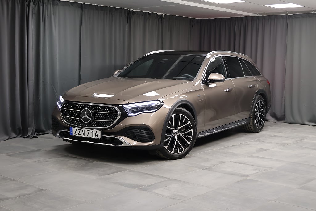 Mercedes-Benz E 300 de 4MATIC All-Terrain Premium Supescreen Burmester