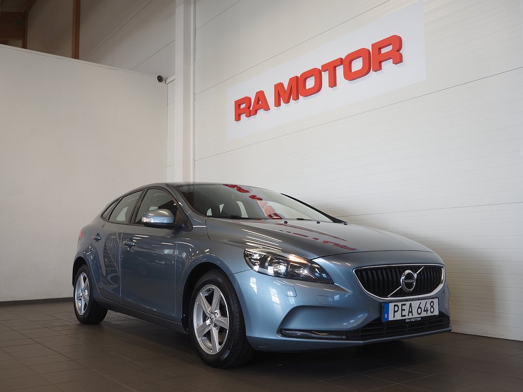 Volvo V40 T2 122hk Kinetic Business Klimatpkt B-Värm Farthål 2017