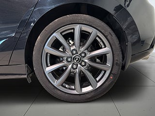 Mazda 3 Hatchback 2.0 M Hybrid Kamera GPS HuD Rattvärme SoV – bild 14