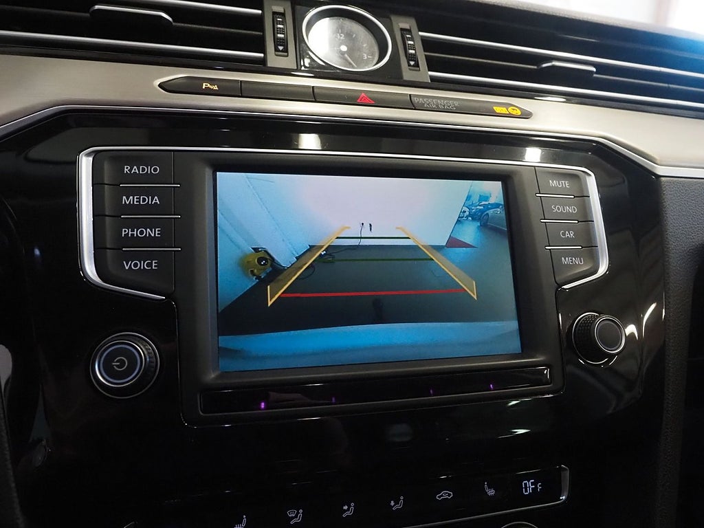 Volkswagen Passat SC 2.0 TDI 4Motion 240hk GTS Drag Kamera D-Värmare 2016