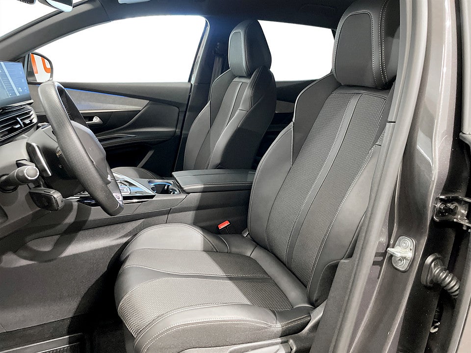 Bild på Peugeot 3008 GT 1.2 PT 130hk Aut KAMPANJRÄNTA 3,99%