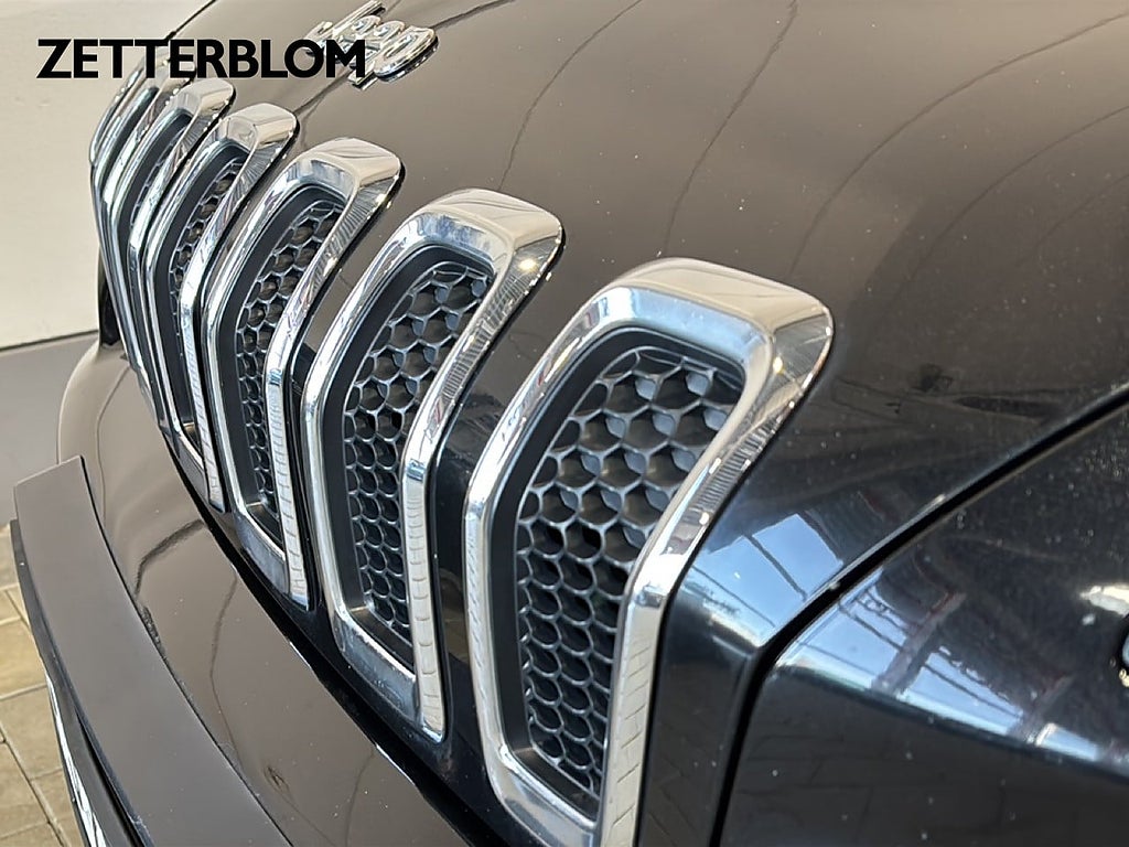 Kombi Jeep Cherokee 6 av 13