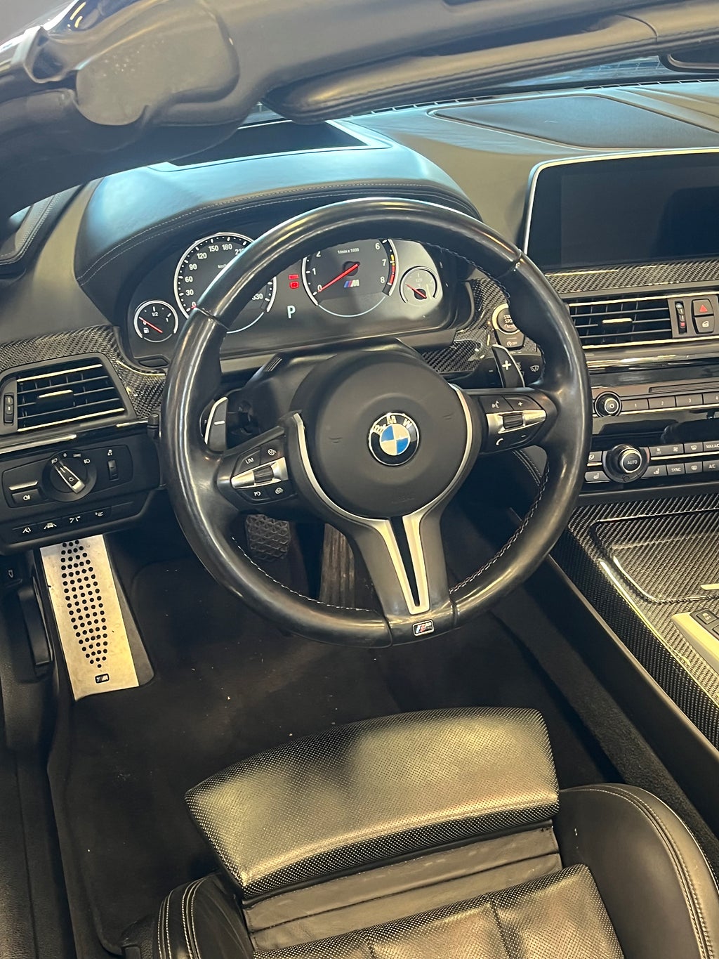 BMW M6 2016 - miniatyr 7