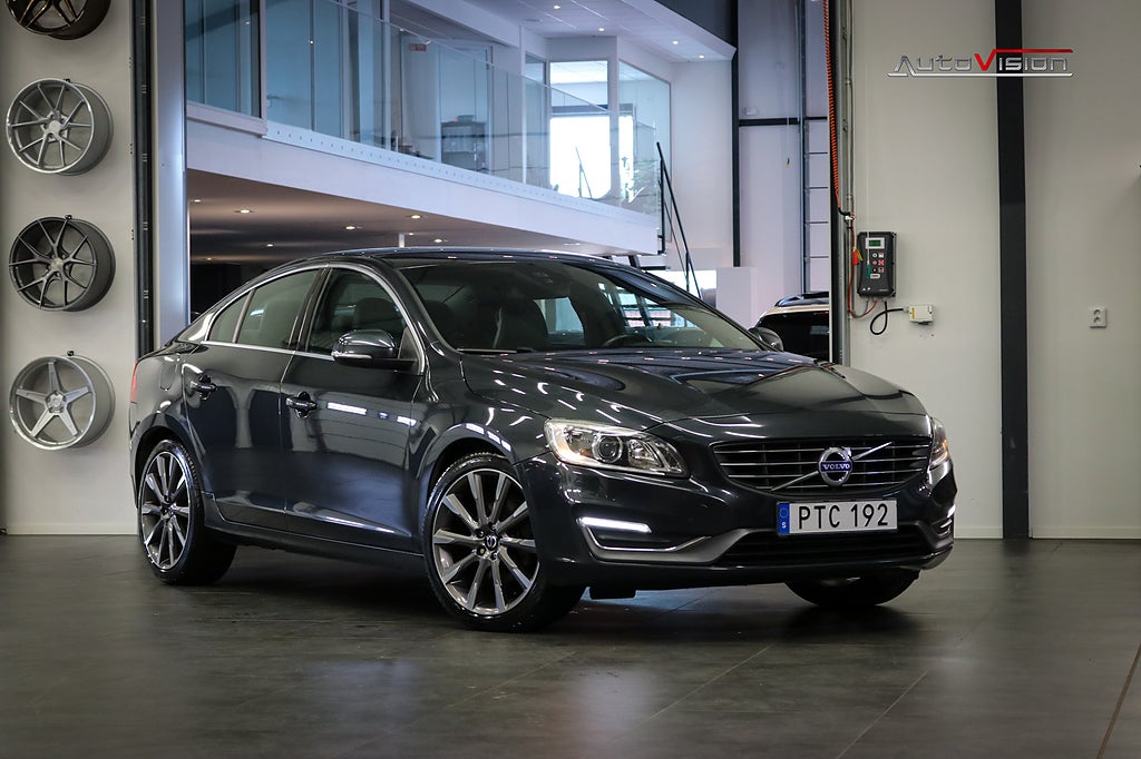 Volvo S60 D5 Geartronic 215hk Summum DRAG VÄRMARE SKINN 19" BOR 