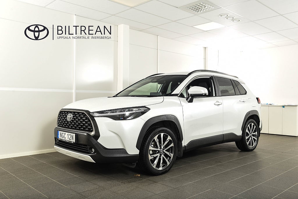 Toyota Corolla Cross 2,0 Elhybrid AWD Style Pluspaket Drag Motorvärmare