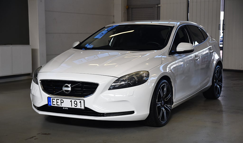 Volvo V40 D2 Momentum Business Edition Euro 5