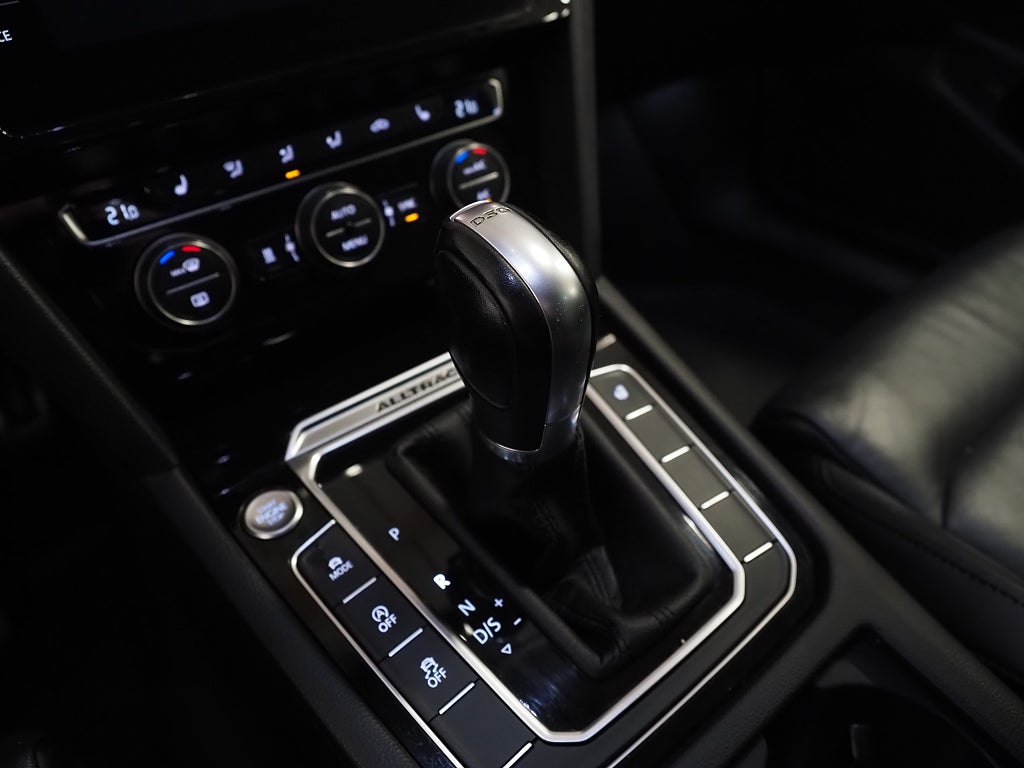 Volkswagen Passat Alltrack TDI 190hk 4M | D-värm | Drag | Cockpit | Skinn | 2018