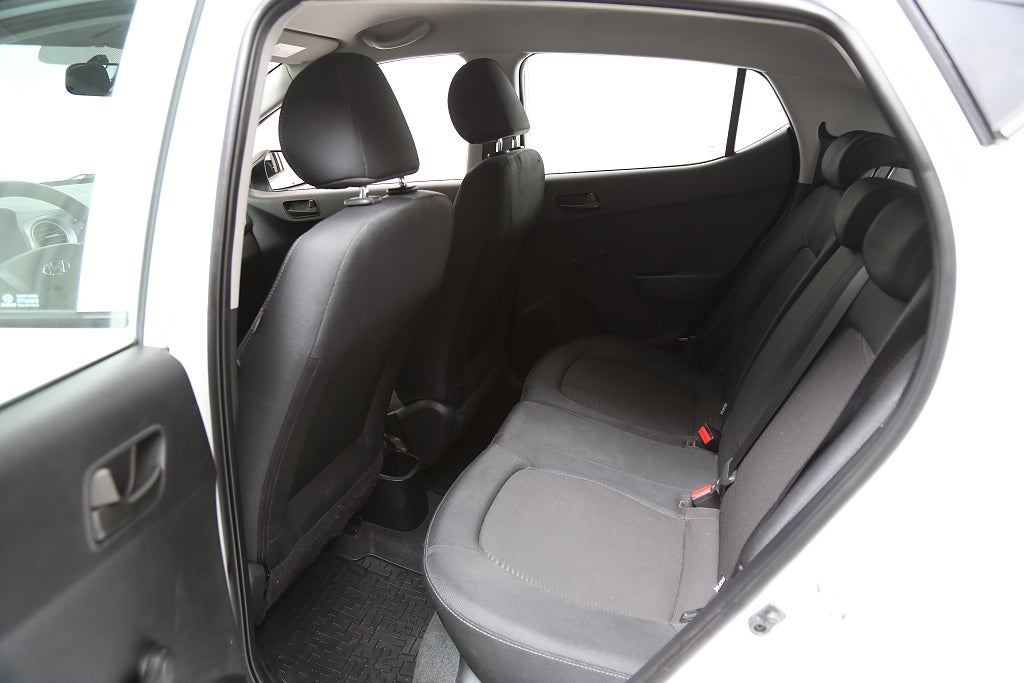 Hyundai i10 1,0 blue 67hk Edition 5D Motorvärmare 2017