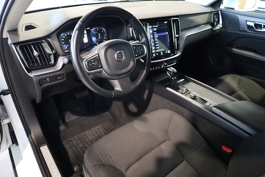 Volvo V60 D3 150HK Geartronic Momentum Advanced VOC PDC 2019